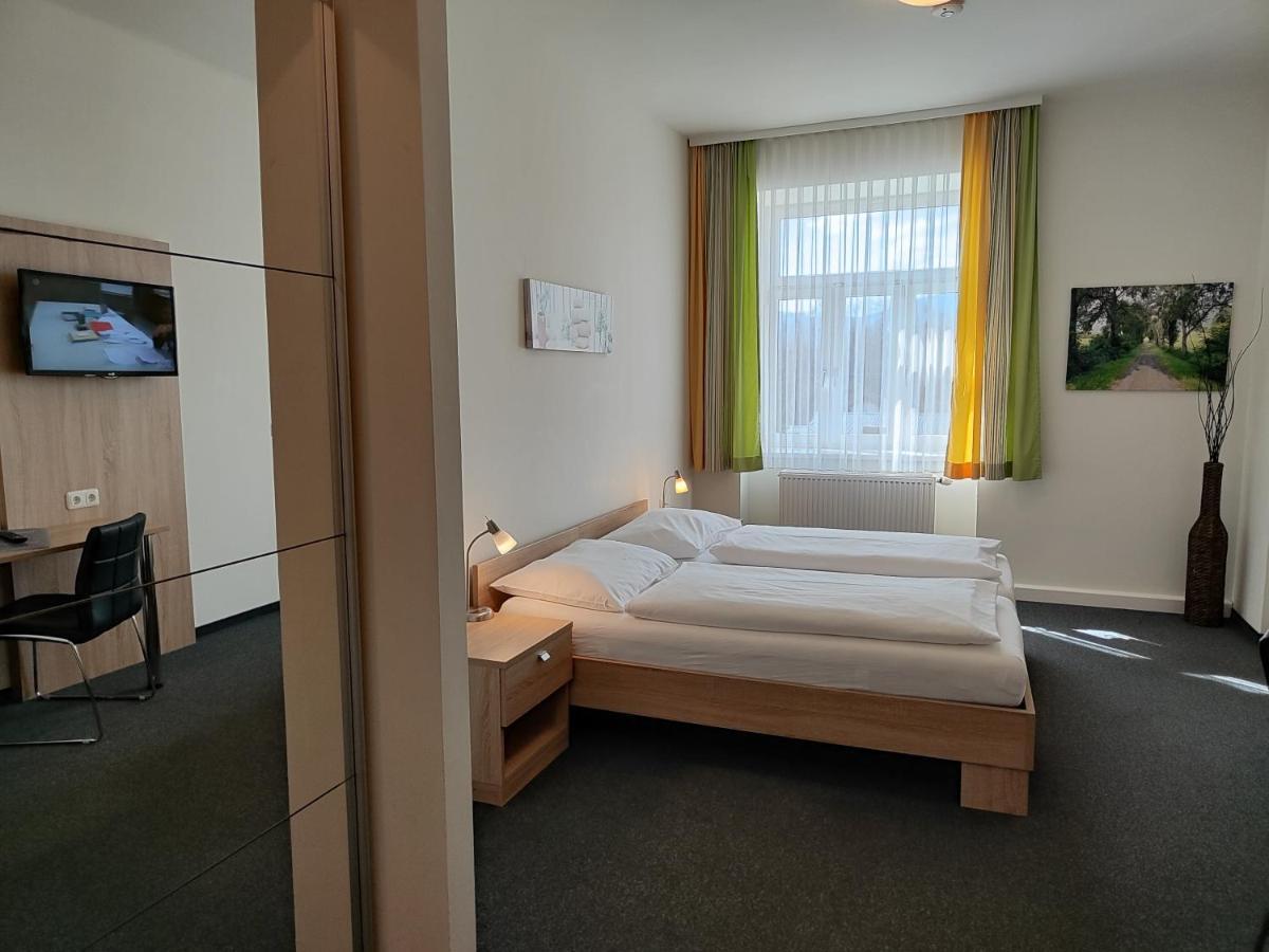 Gaestehaus Karl August Fohnsdorf Buitenkant foto